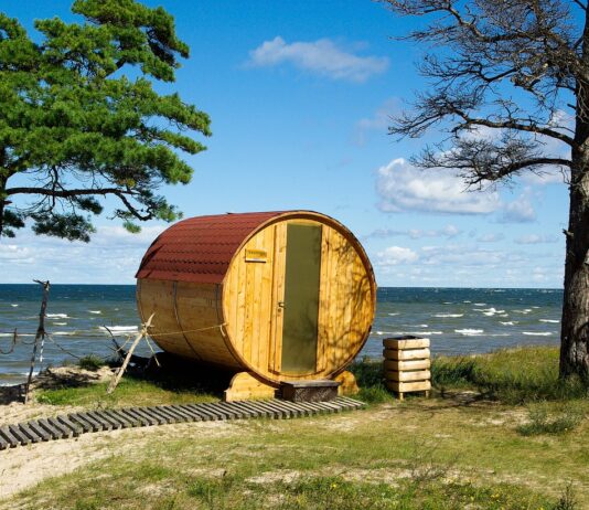 De voordelen van elektrische hottubs en buitensauna\’s voor thuisgebruik