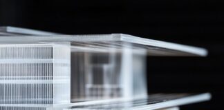 Plexiglas en polycarbonaat: sterkte, duurzaamheid en stijl